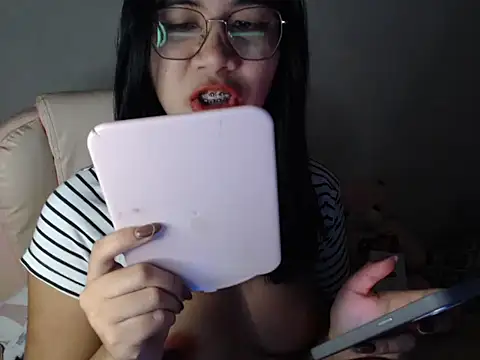 TransPetite1 online show from 11-14-25, 02:32