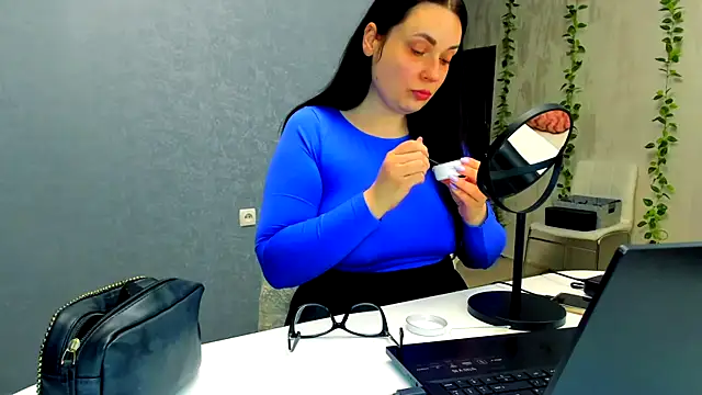 WorshipLilit online show from 04-22-26, 08:54