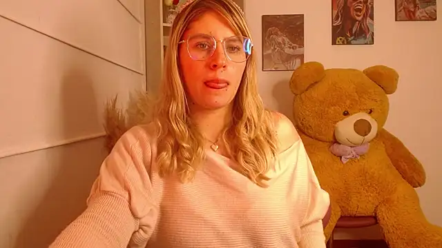 Snapshot of thamarajane chatting on 01-14-25, 11:16 thamarajane online show from 01-14-25, 11:16