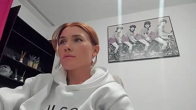 Snapshot of Cameron_diazz chatting on 09-28-25, 06:35 Cameron diazz online show from 09-28-25, 06:35