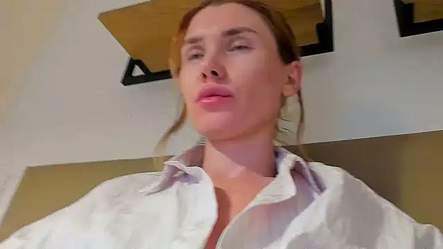 Snapshot of Cameron_diazz chatting on 10-17-25, 08:55 Cameron diazz online show from 10-17-25, 08:55