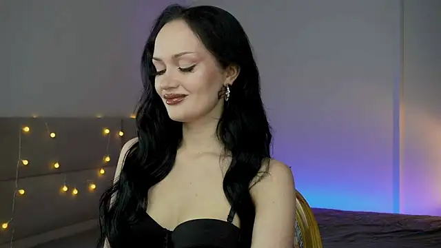 QueenAliss online show from 06-12-26, 06:34