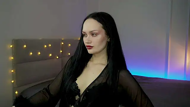 QueenAliss online show from 07-02-26, 06:19