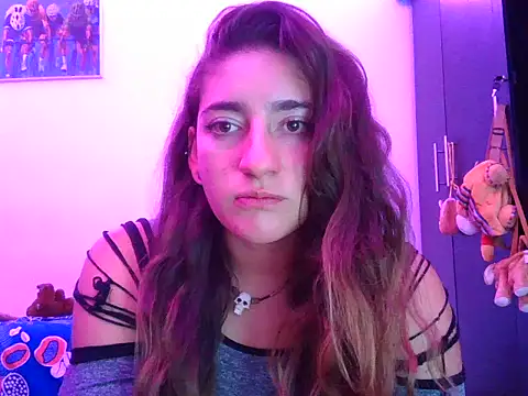 Snapshot of catthelena chatting on 03-15-26, 12:38 catthelena online show from 03-15-26, 12:38