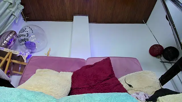 emely exotic online show from 01-17-26, 12:59