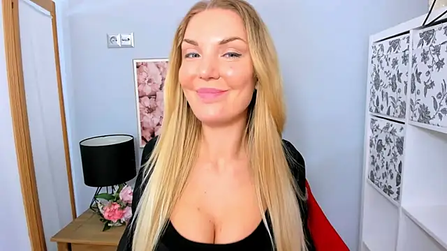 Snapshot of AulloraHoney chatting on 02-17-25, 09:46 AulloraHoney online show from 02-17-25, 09:46