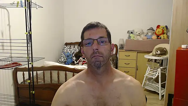 Snapshot of steph19x5 chatting on 05-13-26, 08:27 steph19x5 online show from 05-13-26, 08:27