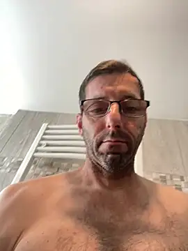 Snapshot of steph19x5 chatting on 05-16-26, 07:38 steph19x5 online show from 05-16-26, 07:38