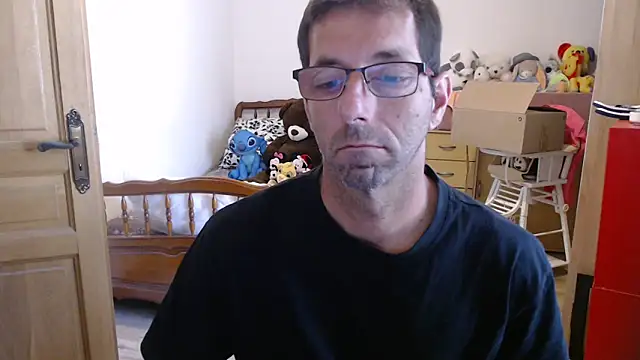 Snapshot of steph19x5 chatting on 06-07-26, 12:20 steph19x5 online show from 06-07-26, 12:20