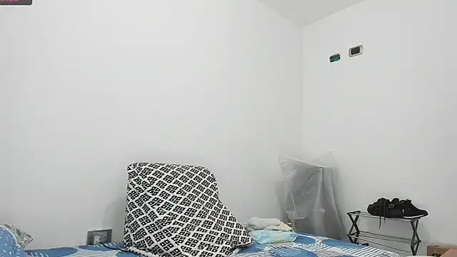Snapshot of perla_jeff chatting on 02-05-25, 02:26 perla jeff online show from 02-05-25, 02:26