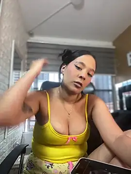 Little Amber6 online show from 02-25-25, 09:02