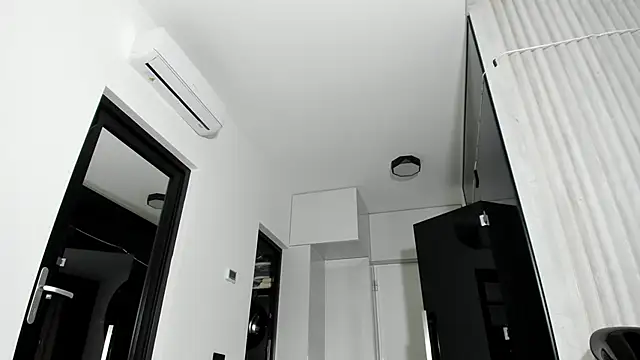 Snapshot of Squirt_Tanya chatting on 05-22-26, 04:52 Squirt Tanya online show from 05-22-26, 04:52