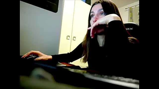 Snapshot of GodlyTheia chatting on 02-23-26, 09:45 GodlyTheia online show from 02-23-26, 09:45