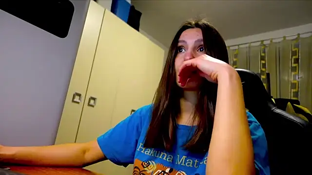 Snapshot of GodlyTheia chatting on 03-12-26, 07:42 GodlyTheia online show from 03-12-26, 07:42