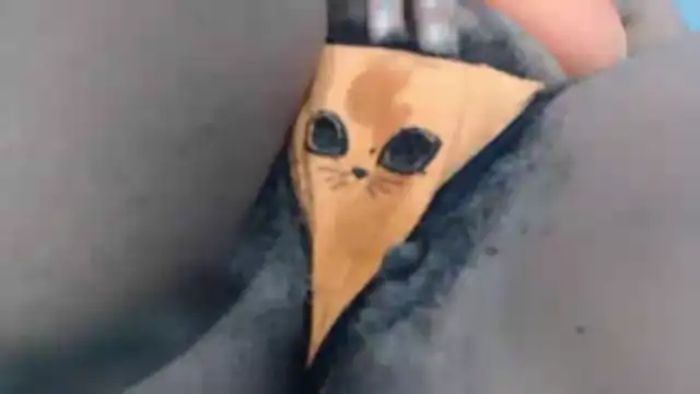 Snapshot of SashaMacgregor chatting on 12-23-25, 06:11 SashaMacgregor online show from 12-23-25, 06:11