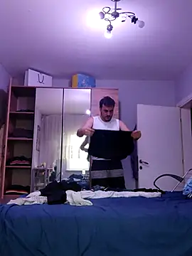 Snapshot of Consensustr chatting on 10-19-25, 05:41 Consensustr online show from 10-19-25, 05:41