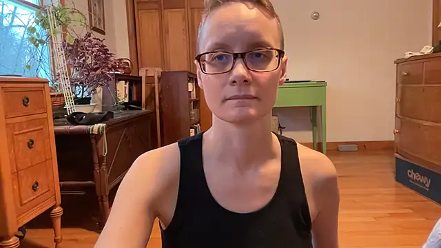 Snapshot of LeahWilde chatting on 02-20-25, 10:15 LeahWilde online show from 02-20-25, 10:15