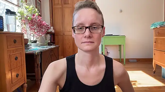 Snapshot of LeahWilde chatting on 03-02-25, 03:37 LeahWilde online show from 03-02-25, 03:37