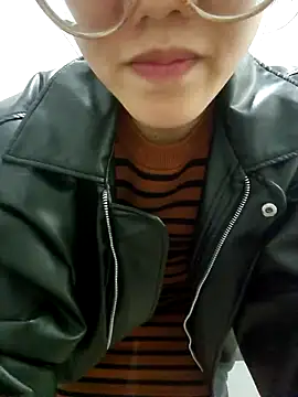 HinaLovely online show from 12-31-24, 10:48