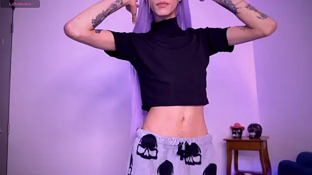 Varya Ferreira online show from 01-10-25, 04:01