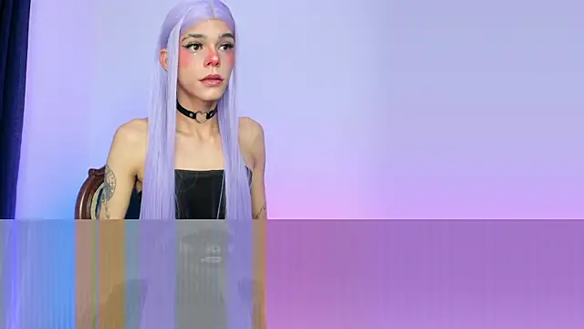 Varya Ferreira online show from 10-27-25, 07:01