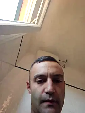 Snapshot of enricso chatting on 10-16-25, 03:13 enricso online show from 10-16-25, 03:13