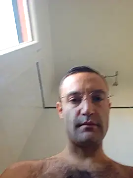 Snapshot of enricso chatting on 10-28-25, 08:51 enricso online show from 10-28-25, 08:51