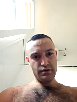 Snapshot of enricso chatting on 11-09-25, 03:10 enricso online show from 11-09-25, 03:10