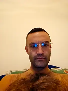 Snapshot of enricso chatting on 11-13-25, 09:41 enricso online show from 11-13-25, 09:41