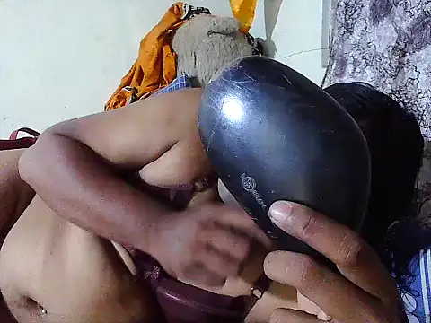 Snapshot of Alora-shine chatting on 03-28-26, 06:51 Alora-shine online show from 03-28-26, 06:51