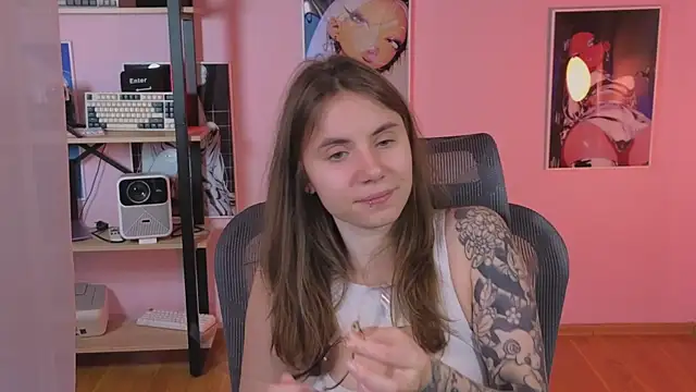  AnnaStark  online show from 04-04-26, 08:17