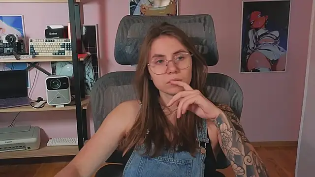  AnnaStark  online show from 04-29-26, 08:26