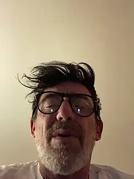 Snapshot of maxximere chatting on 02-01-26, 10:52 maxximere online show from 02-01-26, 10:52