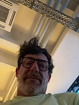 Snapshot of maxximere chatting on 02-04-26, 11:09 maxximere online show from 02-04-26, 11:09