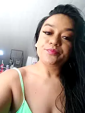 Snapshot of Indira_Nahali1 chatting on 01-19-25, 04:14 Indira Nahali1 online show from 01-19-25, 04:14