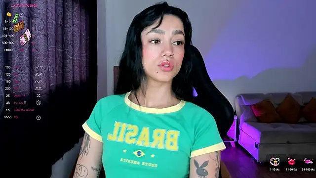 Snapshot of Lizzie_corner_v chatting on 01-07-26, 02:30 Lizzie corner v online show from 01-07-26, 02:30