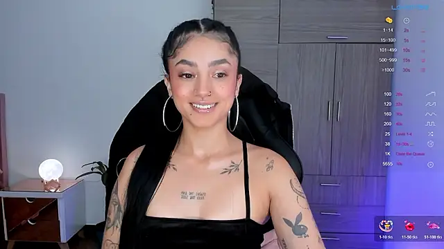 Snapshot of Lizzie_corner_v chatting on 02-02-26, 11:03 Lizzie corner v online show from 02-02-26, 11:03