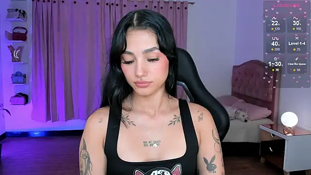 Snapshot of Lizzie_corner_v chatting on 02-23-26, 11:35 Lizzie corner v online show from 02-23-26, 11:35