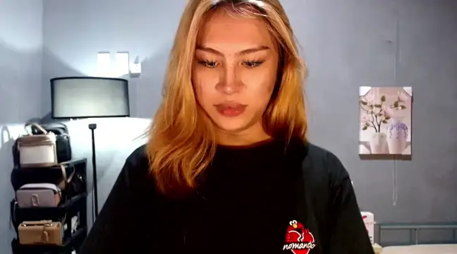 Snapshot of luxxy_grand chatting on 01-23-25, 03:43 luxxy grand online show from 01-23-25, 03:43