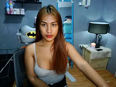 Snapshot of luxxy_grand chatting on 10-27-25, 08:40 luxxy grand online show from 10-27-25, 08:40