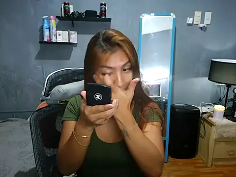 Snapshot of luxxy_grand chatting on 11-20-25, 06:07 luxxy grand online show from 11-20-25, 06:07