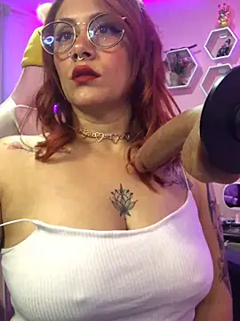 Luna Paris  online show from 03-09-25, 12:53