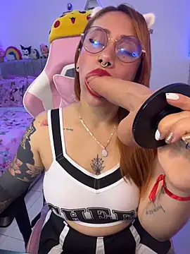 Luna Paris  online show from 04-08-26, 02:39