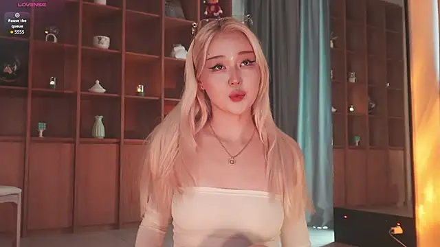 hyun chia online show from 04-06-26, 03:37