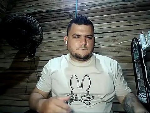 Arcangel 05 online show from 06-22-26, 12:02