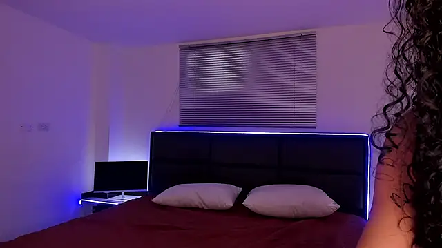 GiaFaaris online show from 02-15-25, 05:07