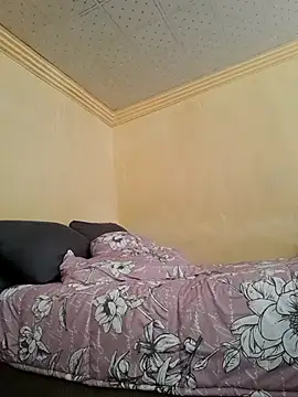 Snapshot of SweetAppleCandyxx chatting on 12-05-25, 07:50 SweetAppleCandyxx online show from 12-05-25, 07:50