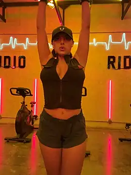 alexademie1 online show from 02-14-25, 04:52