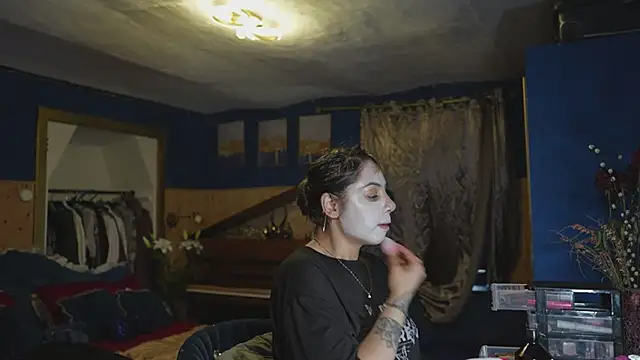 VanessaDoyle online show from 04-19-26, 09:30