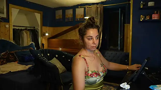 VanessaDoyle online show from 07-30-26, 10:20